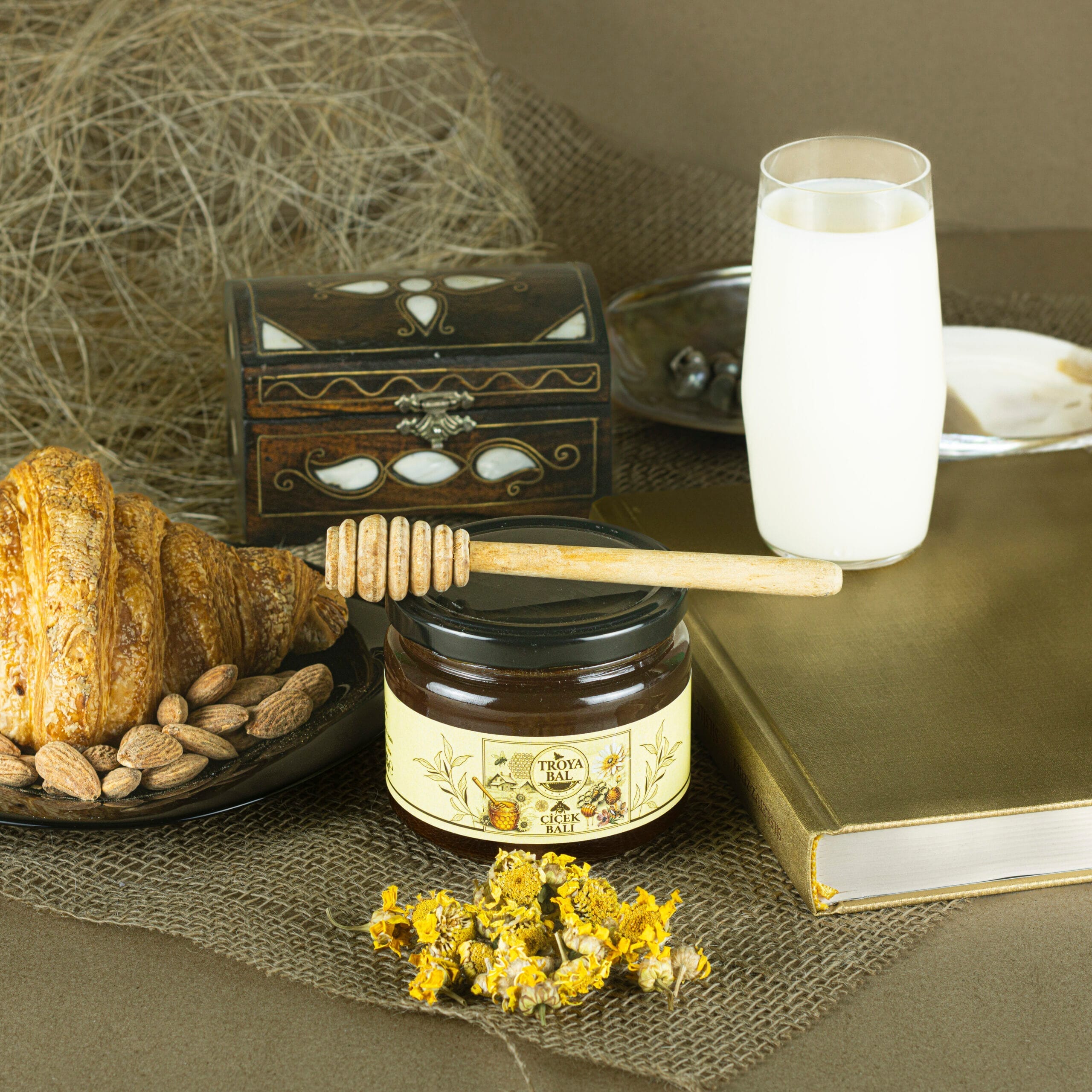 Troya Çiçek Balı 425gr